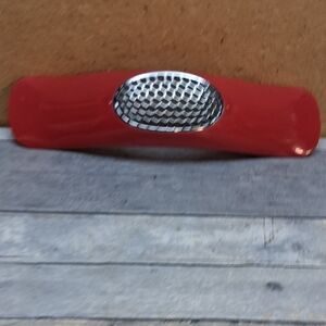 Black Plastic/Metal Rocker Garlic Press